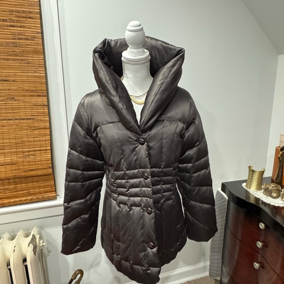 Jones New York Jackets & Blazers - Women's Olive Green  Puffer Jacket